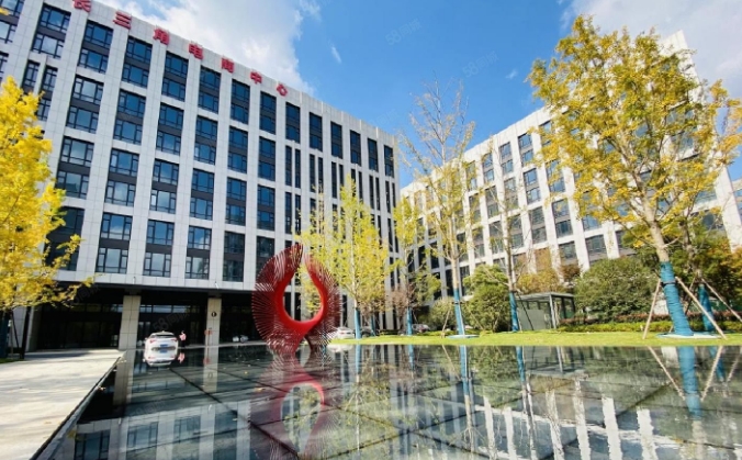 德必虹桥国际WE
